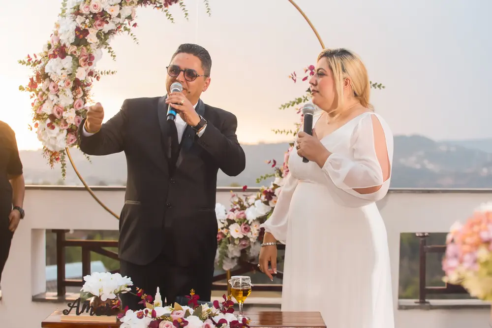 Celebração de casamento apresentada pelo Ministério Casais Avivados